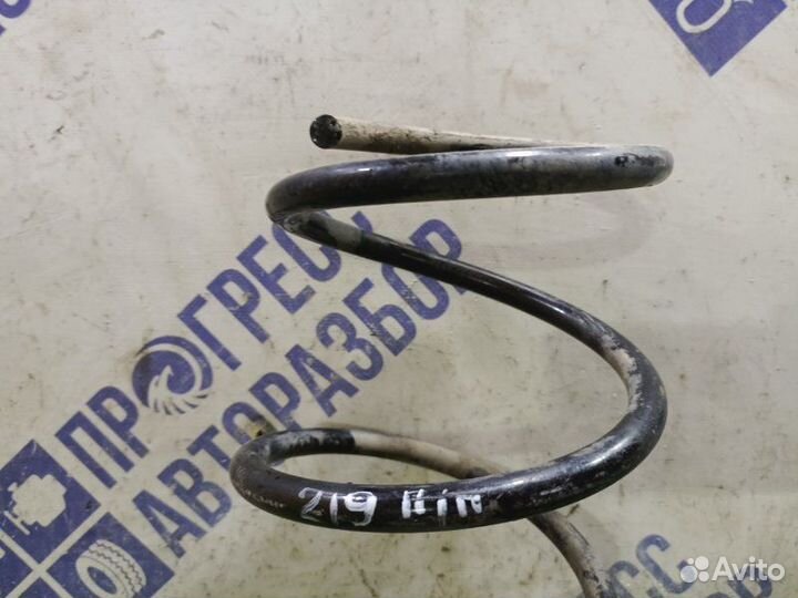 Пружина подвески передняя правая Renault Megane 2