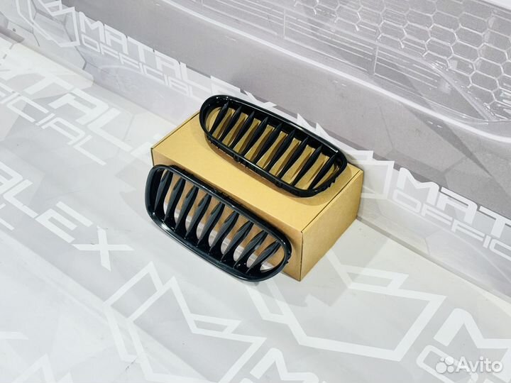 Решетка радиатора BMW Z4 E85 E86,черный глянец