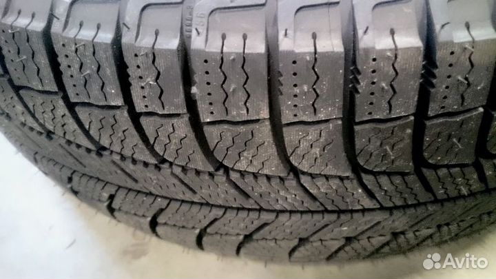 Michelin X-Ice 3 235/40 R18 95H