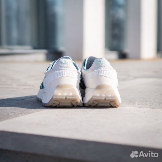 Кроссовки женские adidas