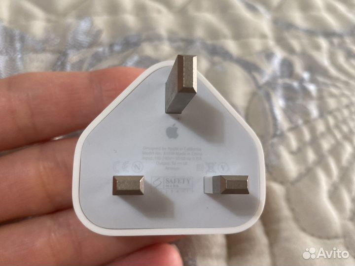 Зарядное устройство с английской вилкой, iPhone