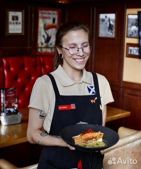 Помощник официанта/раннер