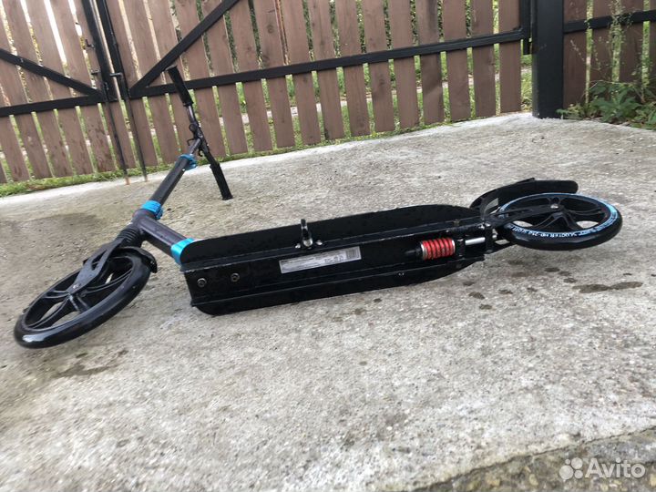 Продаю самокат