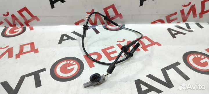 Датчик ABS передний Nissan Dualis KNJ10 MR20