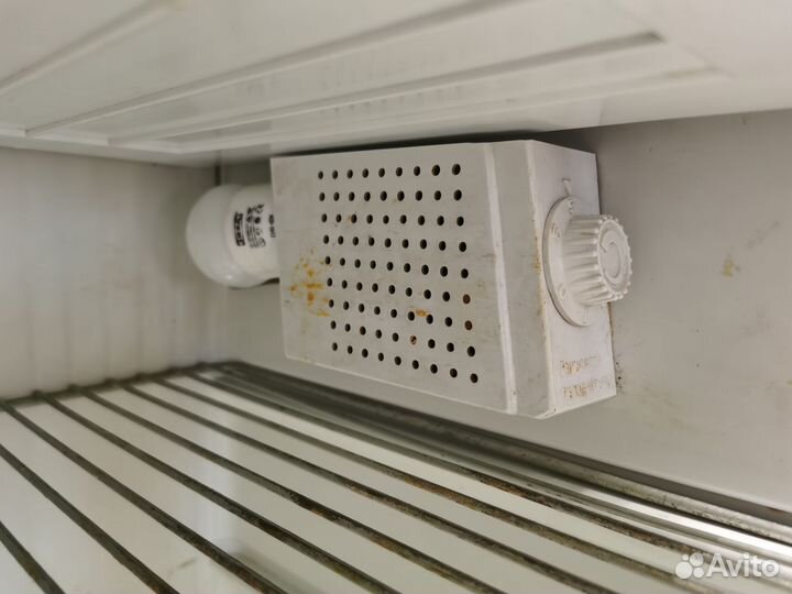 Холодильник Бирюса