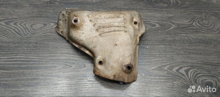 Защита выпускного коллектора Nissan Prairie M11