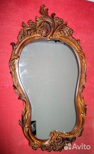 Старая фигурная массивная рама 120*65 см