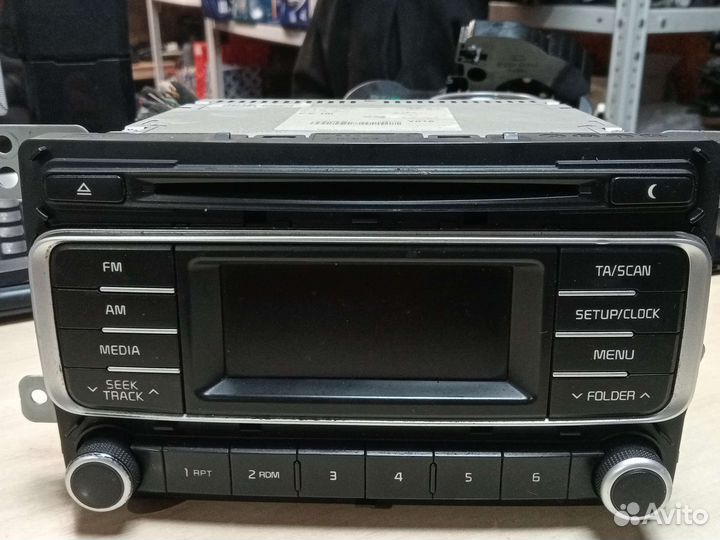 Штатная магнитола на Kia rio 3