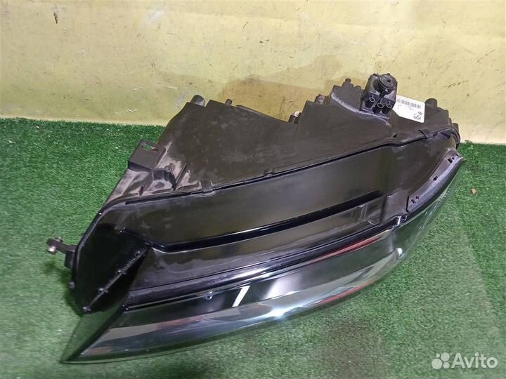 Фара левая Volkswagen Tiguan Mk2 2016