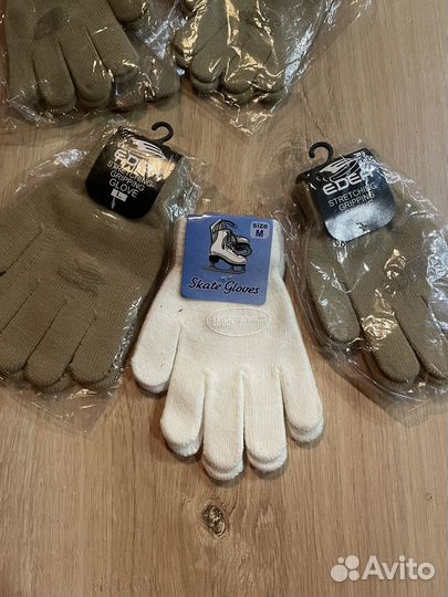 Перчатки для фигуристов