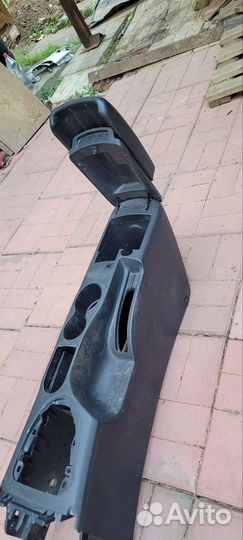 Подлокотник nissan qashqai j10