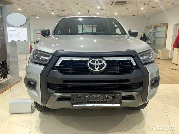 Toyota Hilux 4.0 AT, 2024