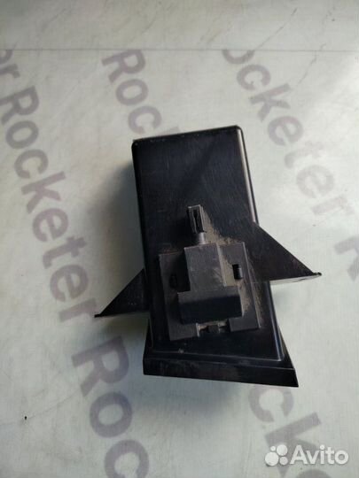 Бардачок передний Nissan Fuga 2006