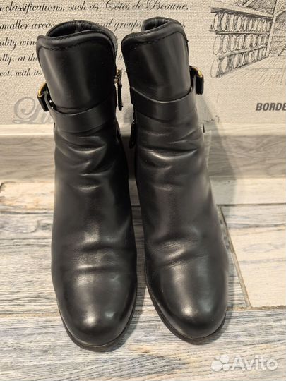 Полусапожки женские 40 Италия Ballin