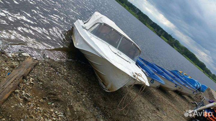 Лодка с мотором