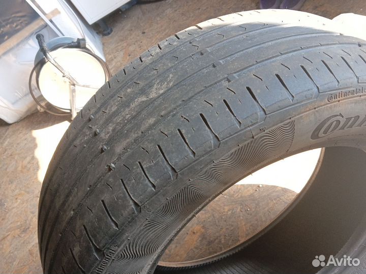 Continental ContiPremiumContact 5 215/60 R16