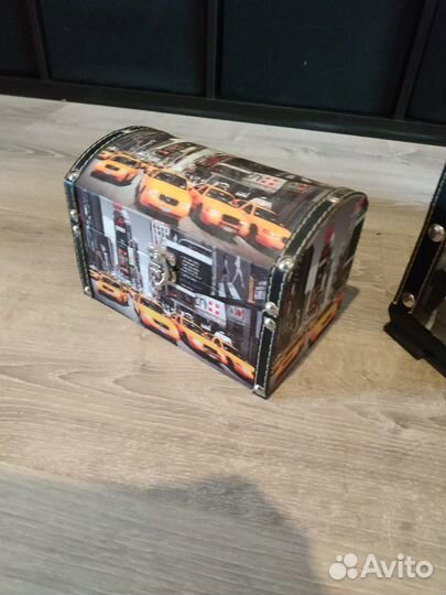 Два сундука