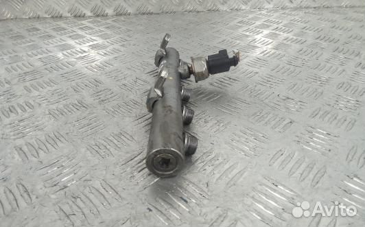 Топливная рампа дизельная audi A6 C6 (8AD15BB02)