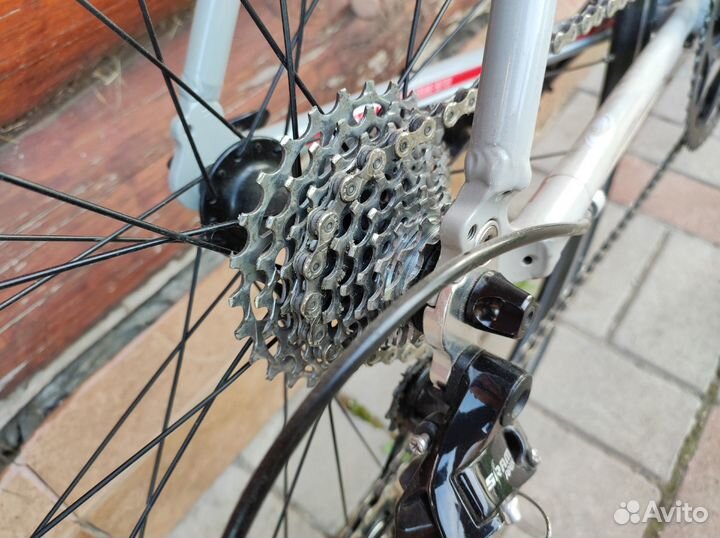 Шоссейный велосипед Eastway R3.0