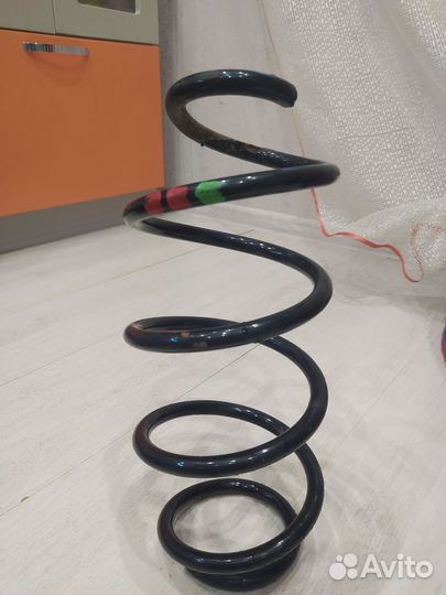 Пружина передняя jetta 6