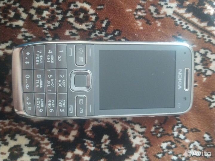 Nokia E52