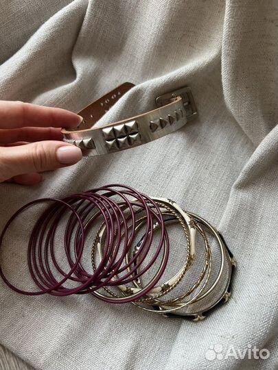 Стильные женские браслеты / бижутерия