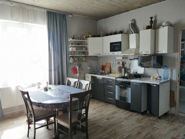 Дом 141,9 м² на участке 6 сот.