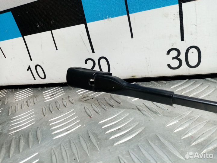 Б/У Поводок стеклоочистителя передний левый#001