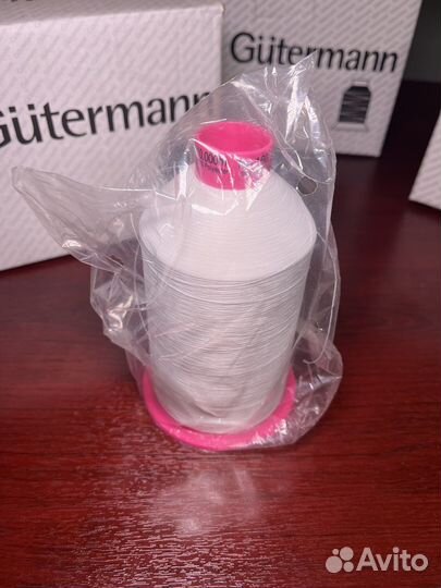 Нить белая Gutermann E151 10000м