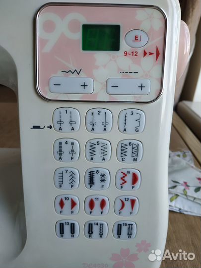 Швейная машинка Janome DC 4030