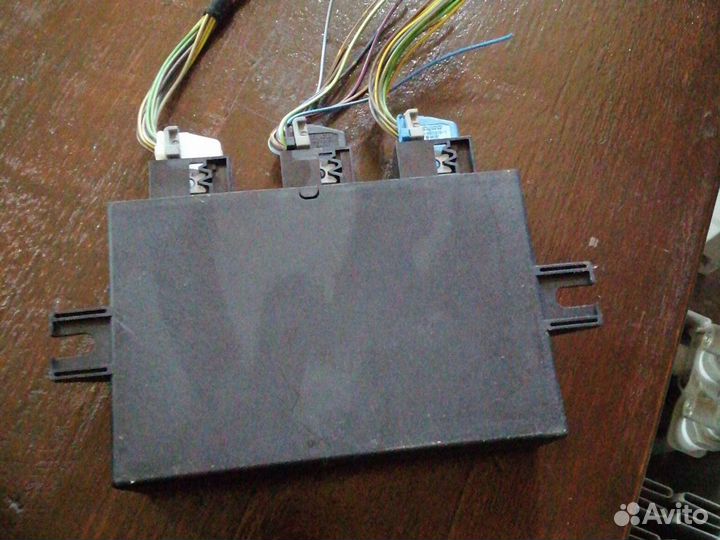 Блок управления парктрониками BMW X3 E83 2008 год