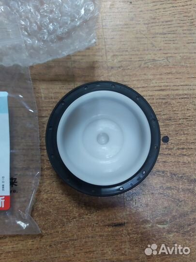 Сальник коленвала передний Cummins 2.8 оригинал