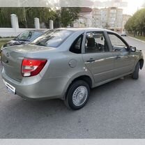 ВАЗ (LADA) Granta 1.6 MT, 2012, 195 000 км, с пробегом, цена 355 000 руб.