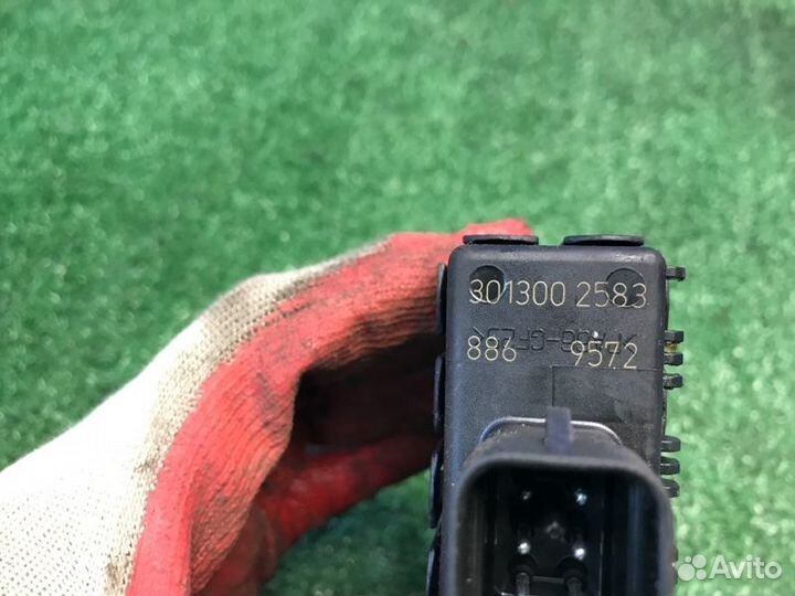 Моторчик стеклоподъемника передний правый Opel