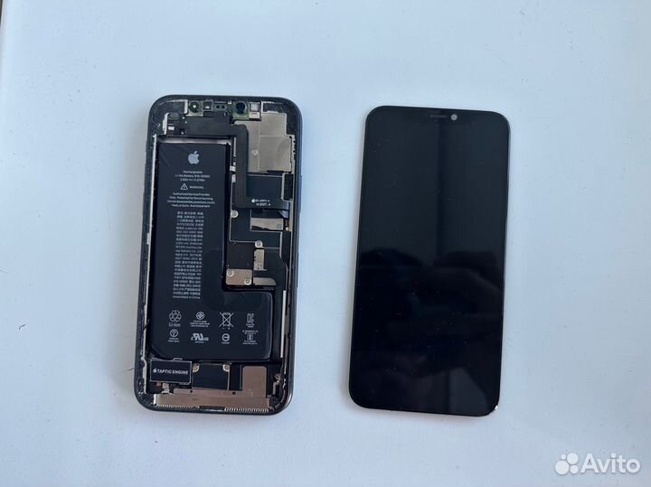 iPhone 11 Pro, 64 ГБ