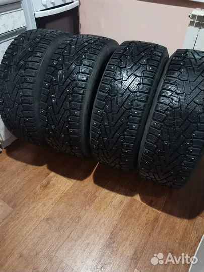 Pirelli Ice Zero 235/55 R18