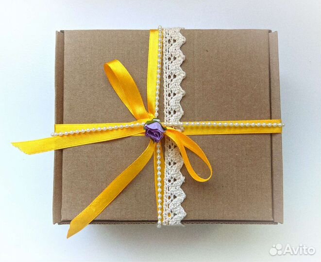 Подарочный бокс для новорожденного летом