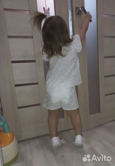 Детский летний костюм (блузка и шортики) новый