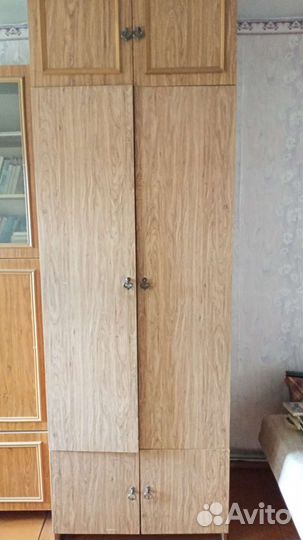 Книжный шкаф, прихожка