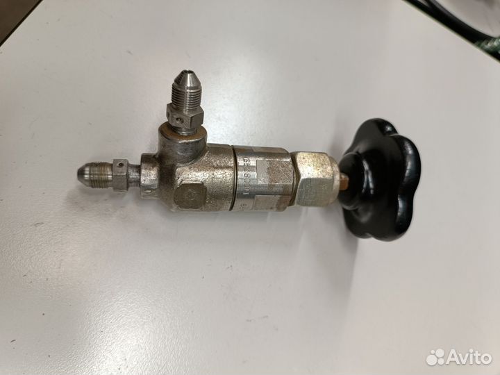 Вентиль 652800М