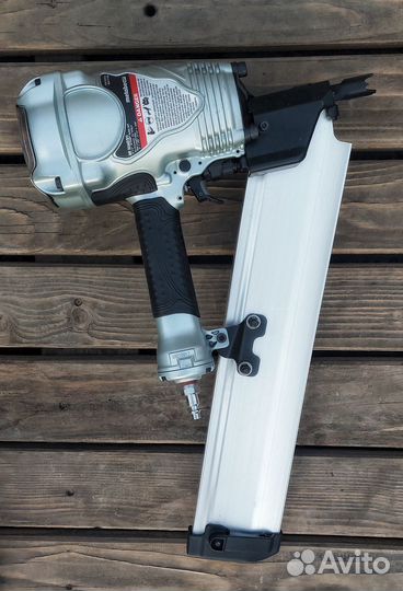 Нейлер каркасный Metabo (Hitachi)
