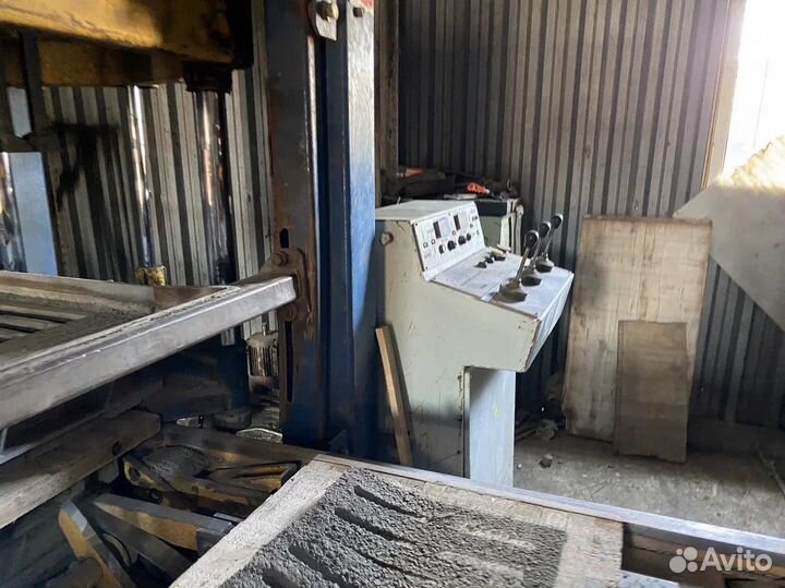 Оборудование для пр-ва стеновых блоков, плитки