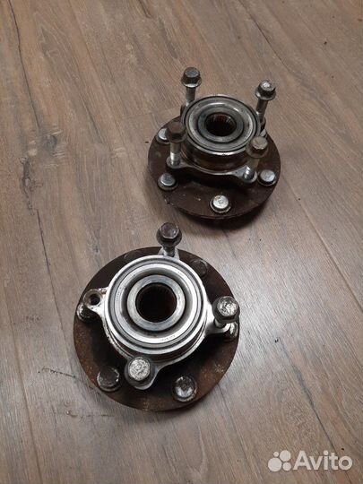 Ступица передняя Mitsubishi Pajero 4 3.2D 2007