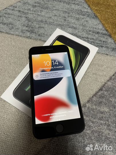 iPhone SE, 64 ГБ