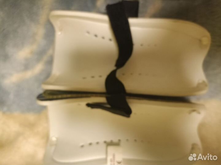 Щитки футбольные детские