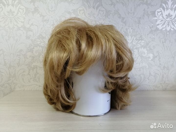 Парик женский блонд