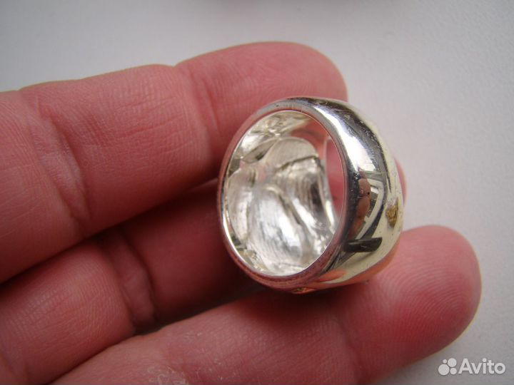 Кольцо бренда Natalia V Collister