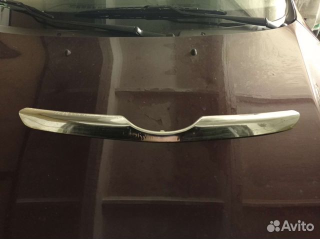 Молдинг решётки радиатора Лада Калина 2