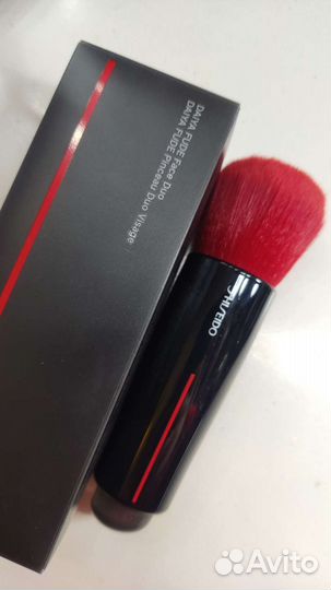 Кисти для макияжа Shiseido