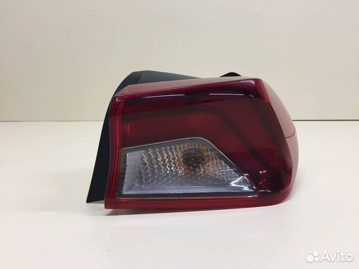 Фонарь задний правый Kia K5